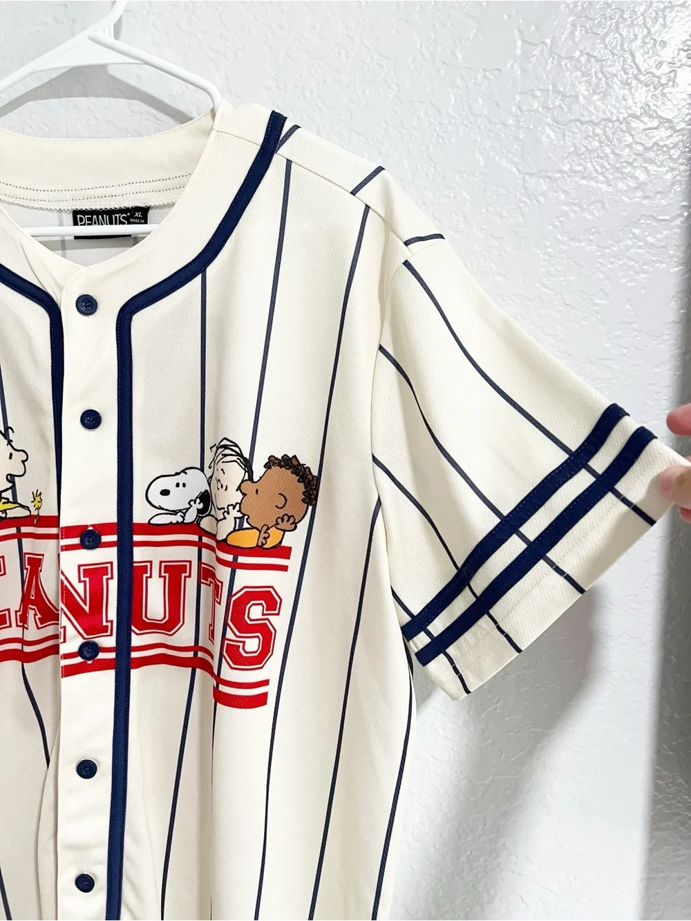 Peanuts Cream Stripes Graphic Jersey Button Down Sporty Athletic XL